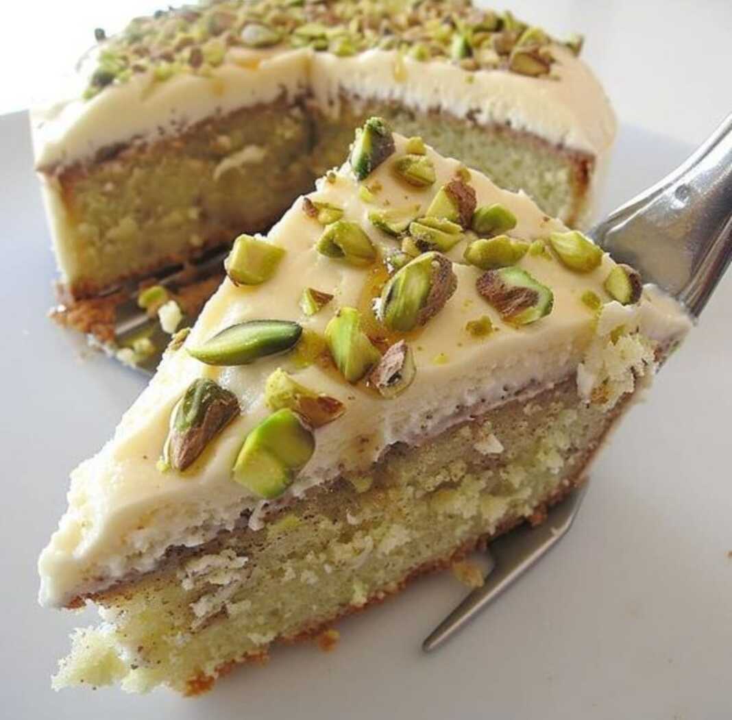 Κέικ Φυστίκι με τυρί κρέμα