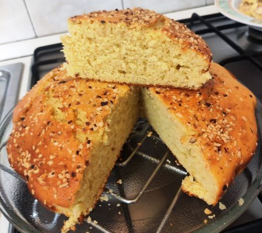 keikGiaourtiFraoula Κέικ με γιαούρτι φράουλα