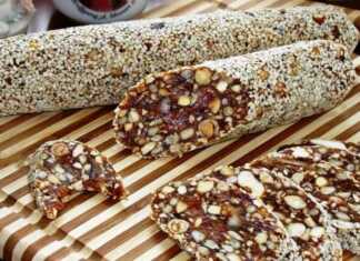 Λουκάνικο με χουρμάδες και ξηρούς καρπούς Λουκάνικο με χουρμάδες