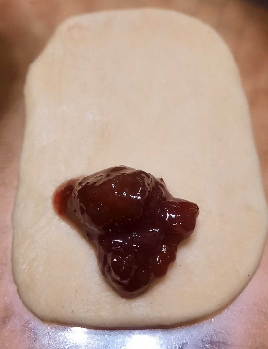 Μπριός με γλυκό του κουταλιού