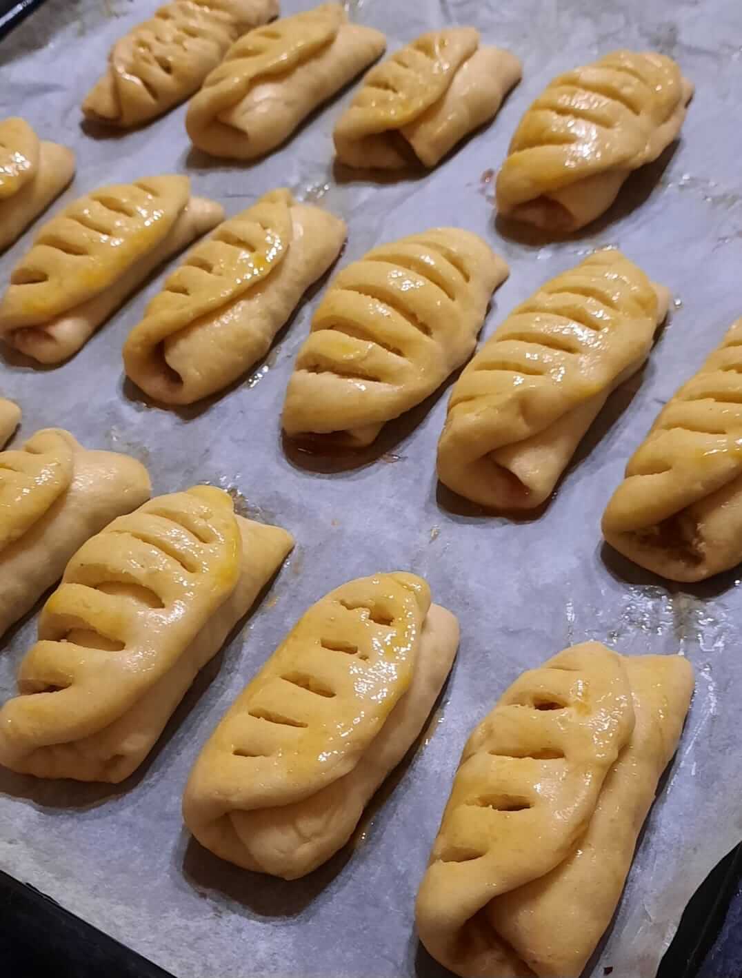 Μπριός με γλυκό του κουταλιού