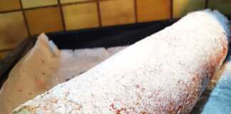 Παντεσπάνι ρολό με μαρμελάδα