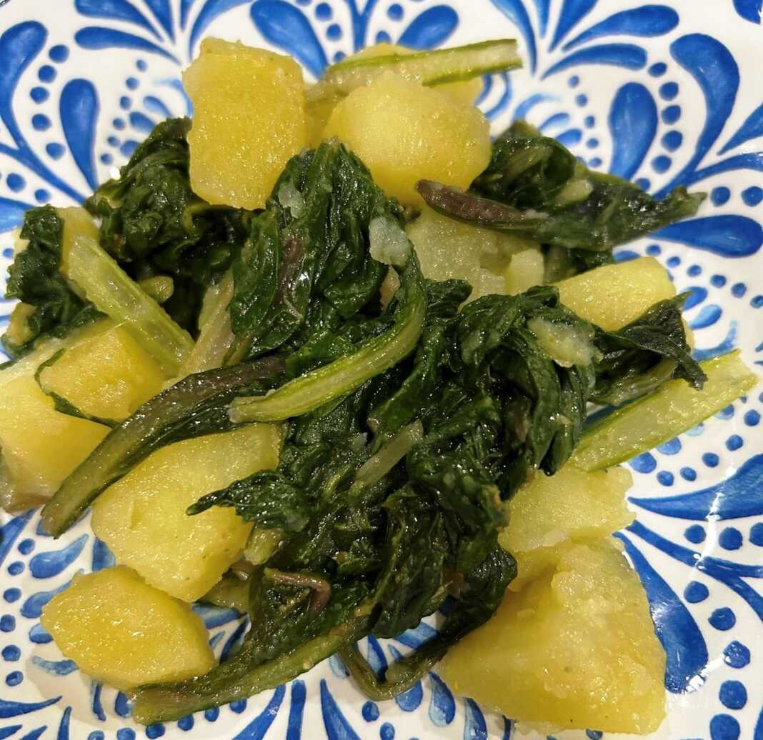 πατάτες με χόρτα