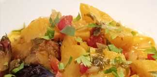 Πατατούλες γιαχνί με μελιτζάνες