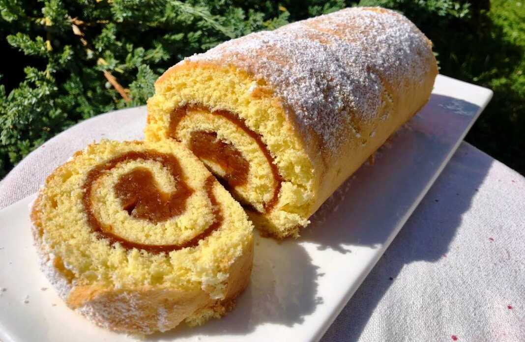 Ρολό με γέμιση μήλου