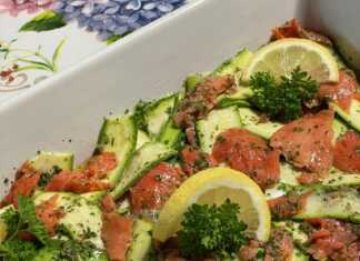 σαλάτα με κολοκυθάκια και καπνιστό σολομό