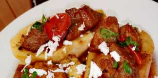 Τηγανιά Μέσα σε Φωλιές Πατάτας Τηγανιά Μέσα σε Φωλιές Πατάτας