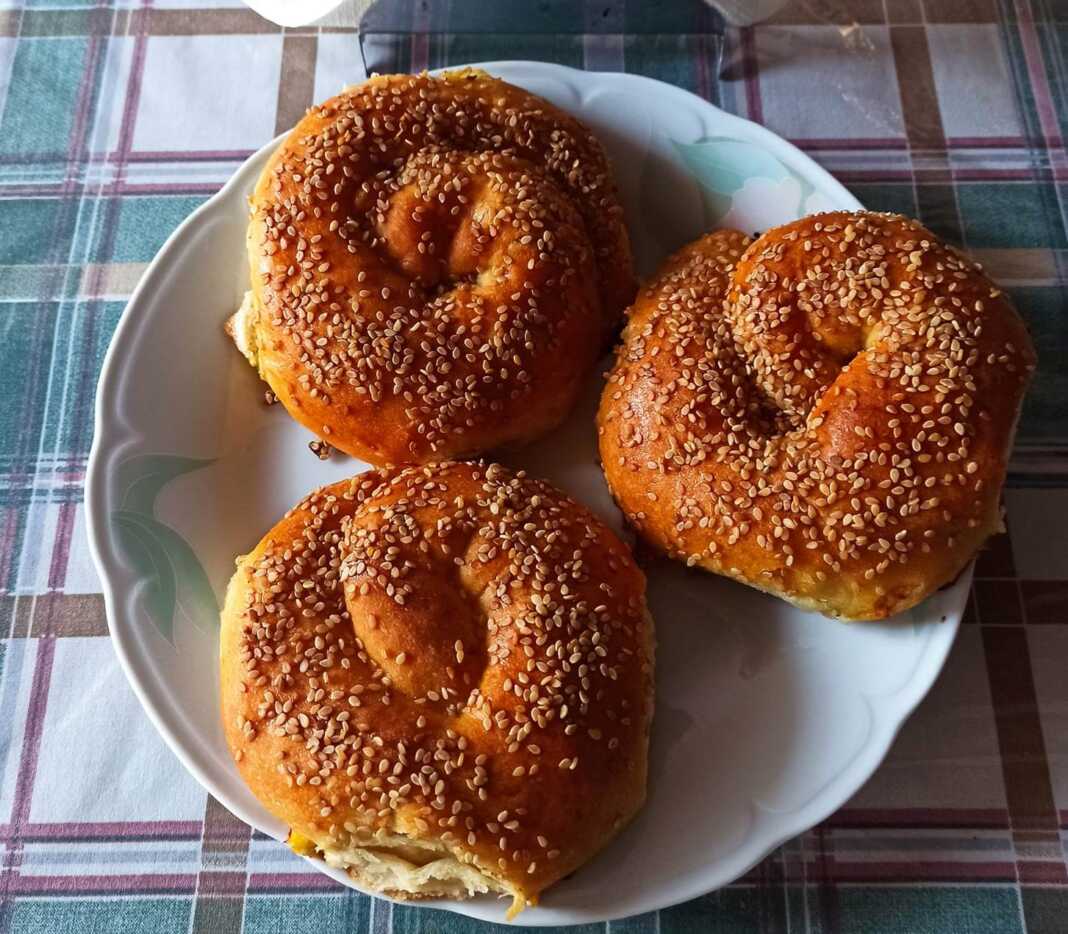 τυροκούλουρα