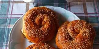 τυροκούλουρα