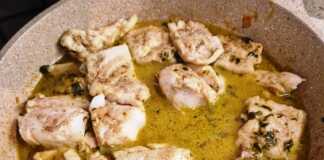 μπακαλιάρος με λεμόνι λάδι κρασί και μυρωδικά