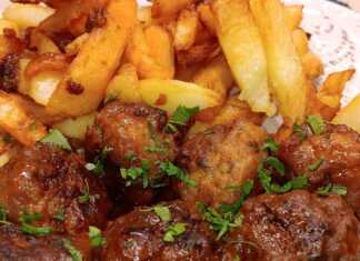 Κεφτεδάκια με Σάλτσα Ντομάτας