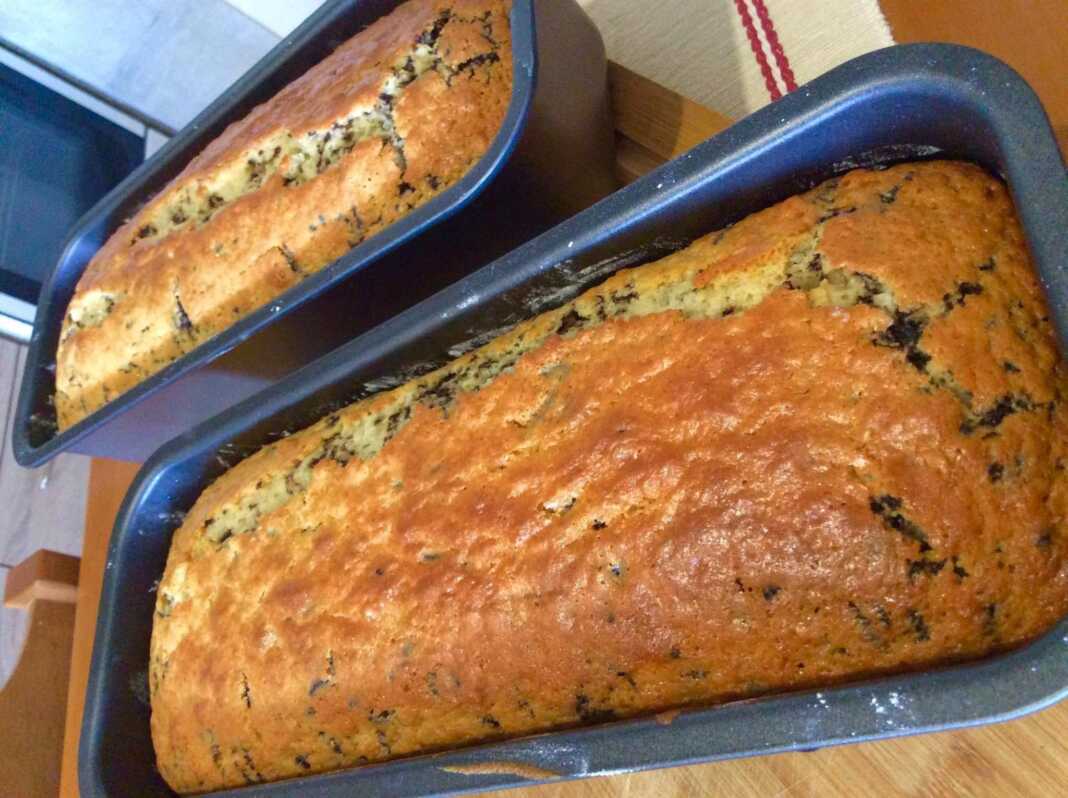 Kέικ με γιαούρτι και τρούφα