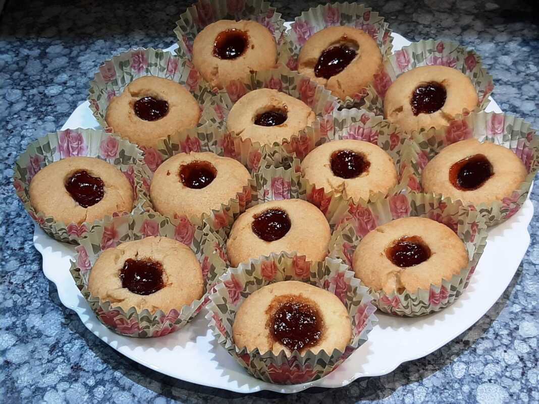 koulourakiaMarmel;ada Κουλουράκια με Μαρμελάδα