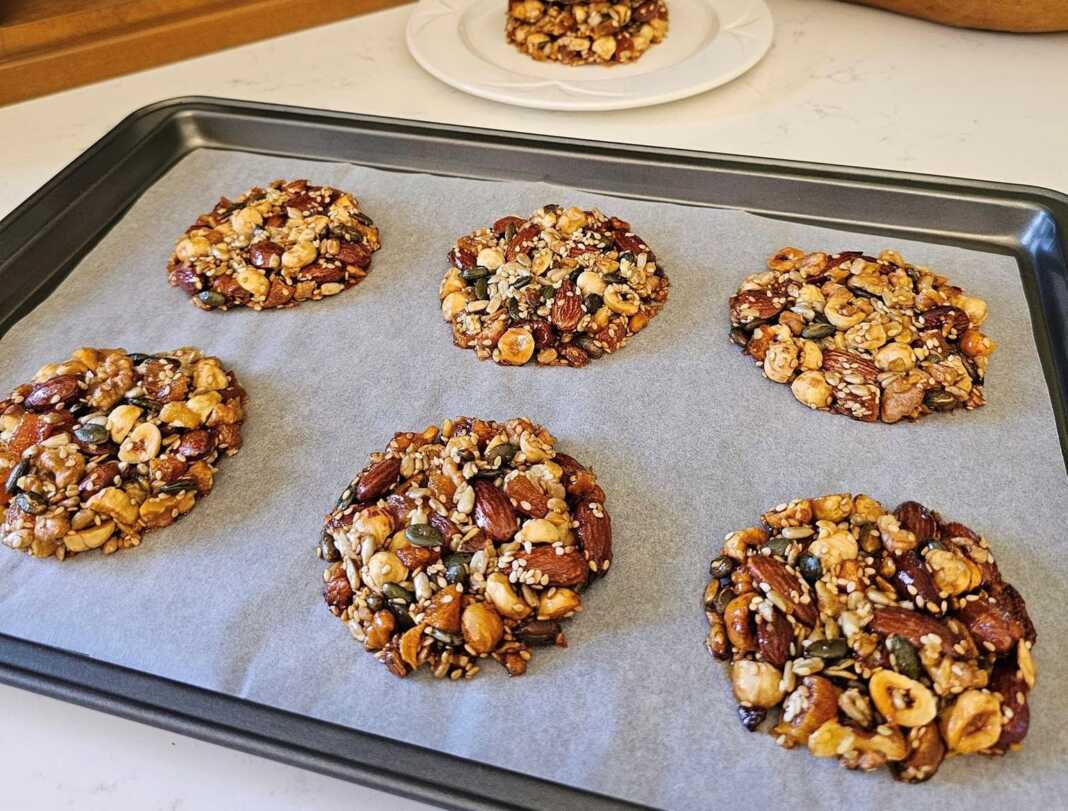 μπισκότα φρούτων και ξηρών καρπών