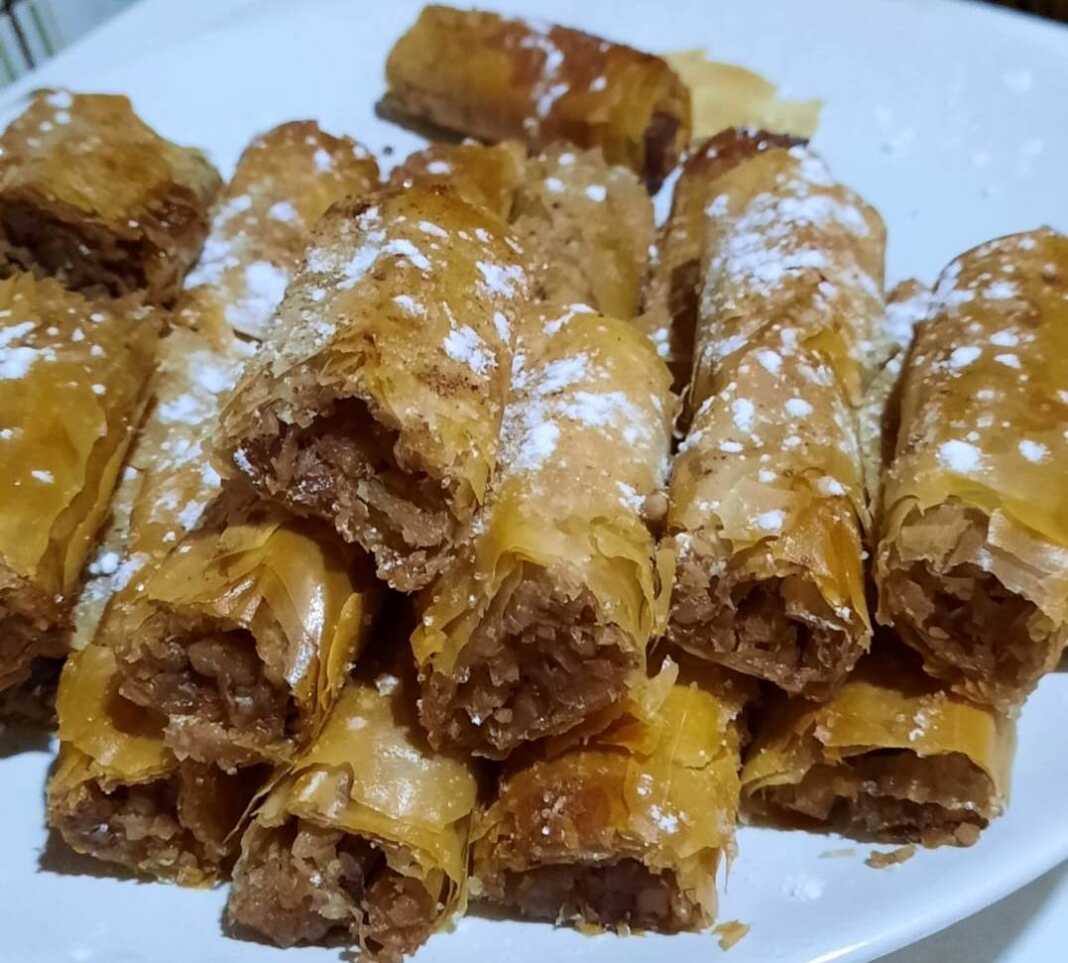 rolakia me gemisi milou ρολάκια, μήλο, κρούστα, γλυκό, κανέλα, επιδόρπιο