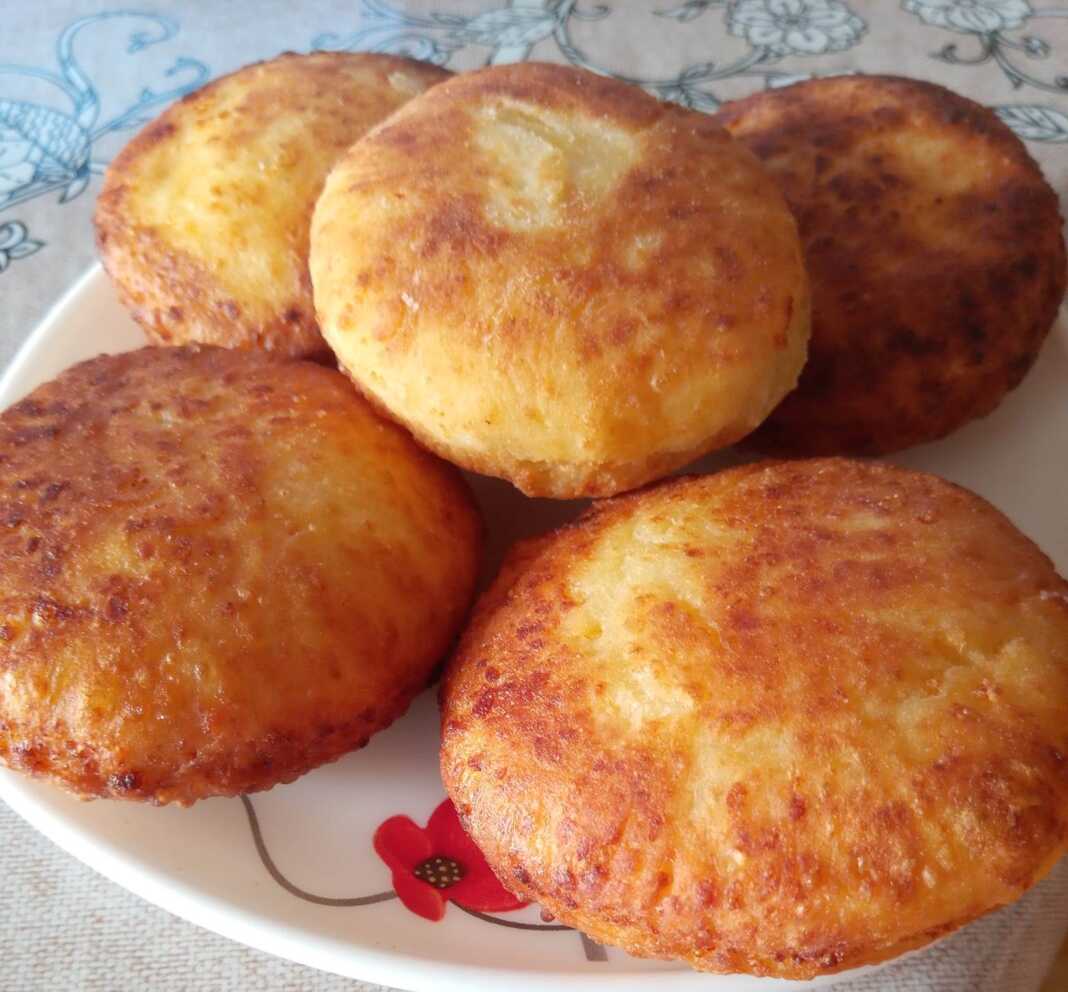 Τηγανητά τυροπιτάκια