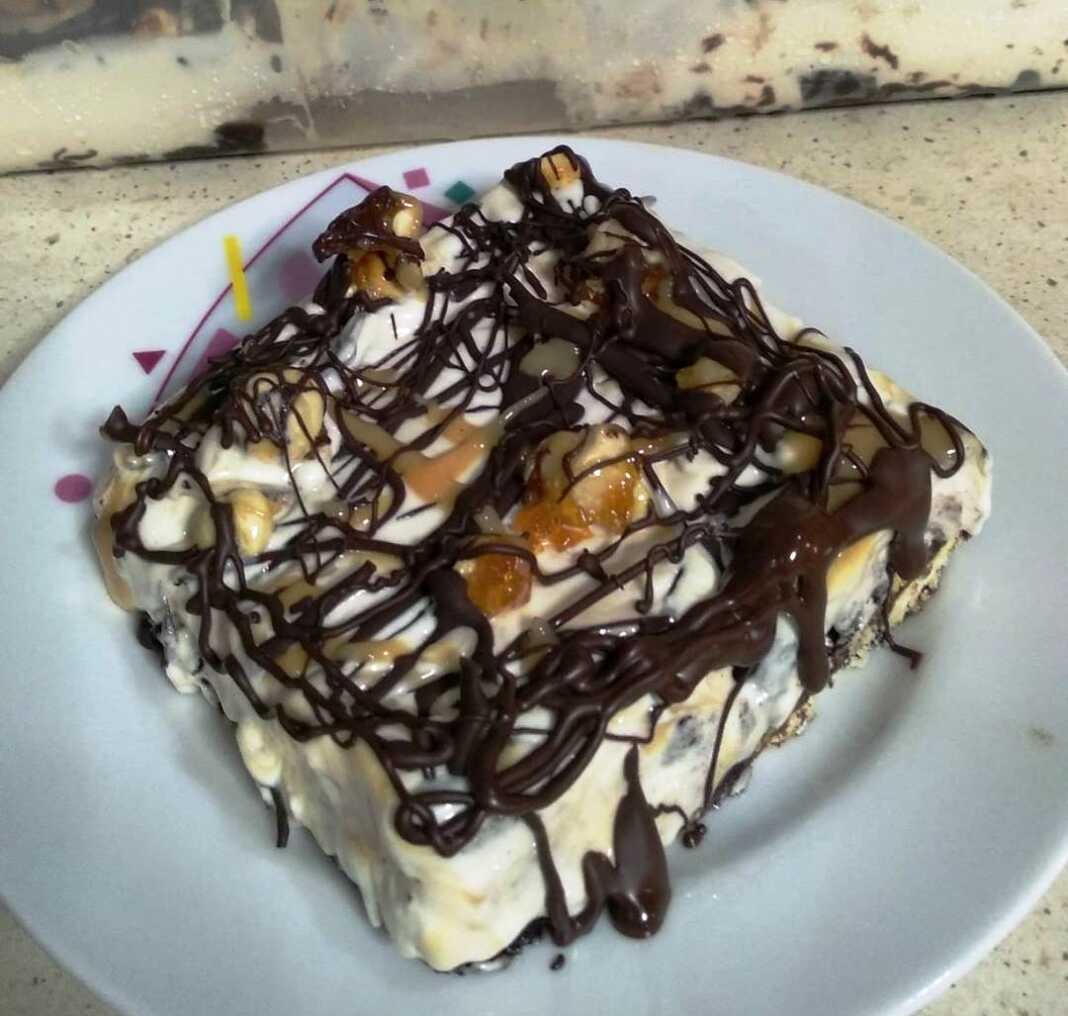 τούρτα παγωτό με μπισκότα