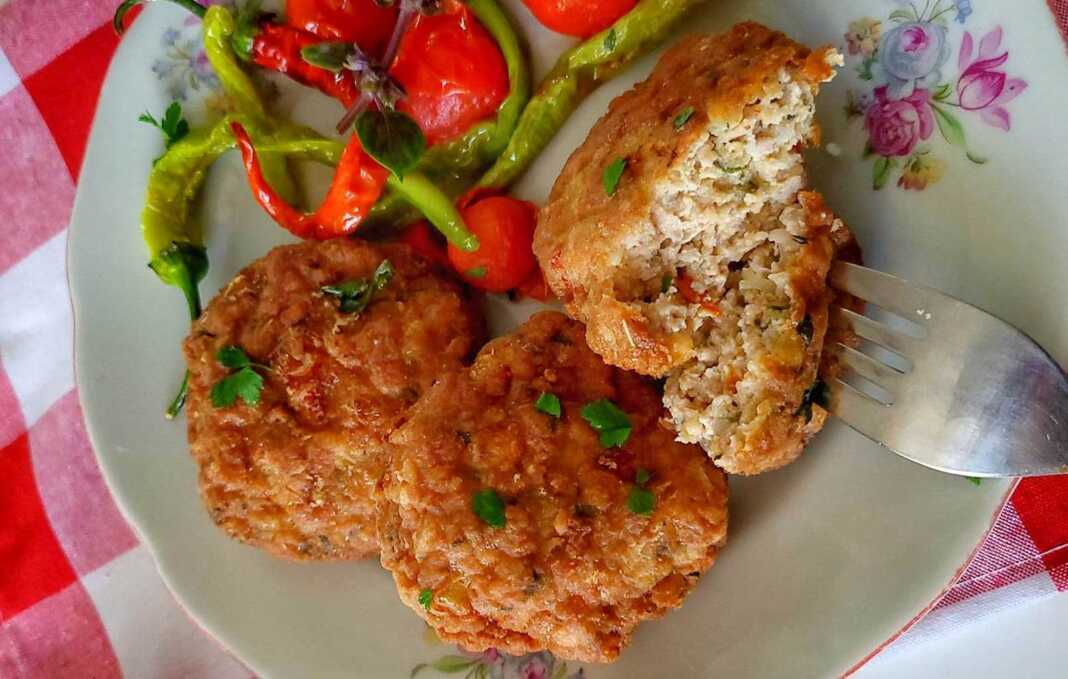 τηγανιτοί κεφτέδες με χοιρινό κιμά