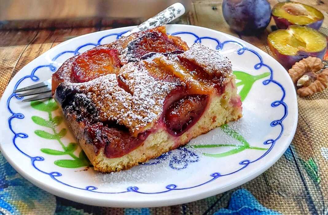 Κέικ Δαμάσκηνου με Κανέλα