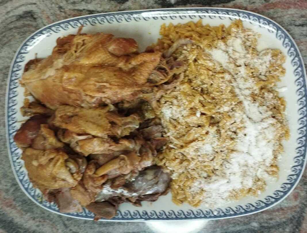 Κριθαράκι με Κόκορα