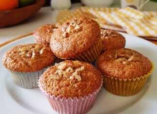 Μάφινς καρότου με βρώμη και καρύδια
