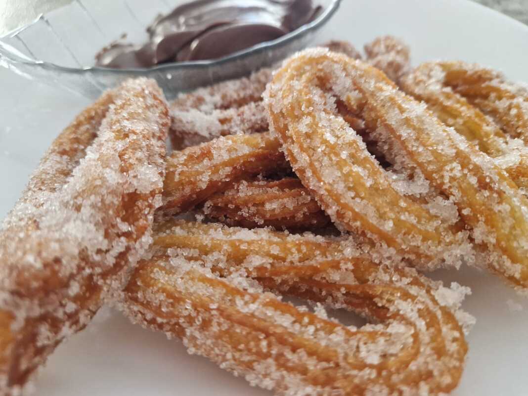 spitika tsouros churros
