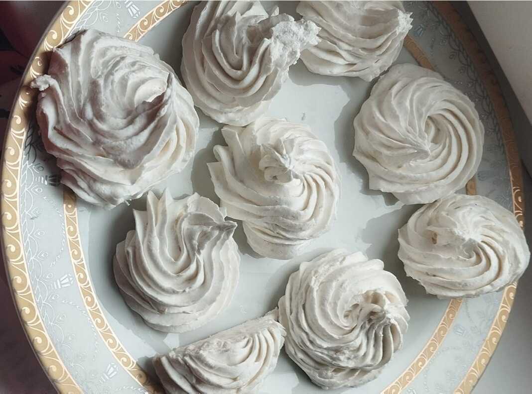 σπιτικά ζαχαρωτά με πουρέ μήλου