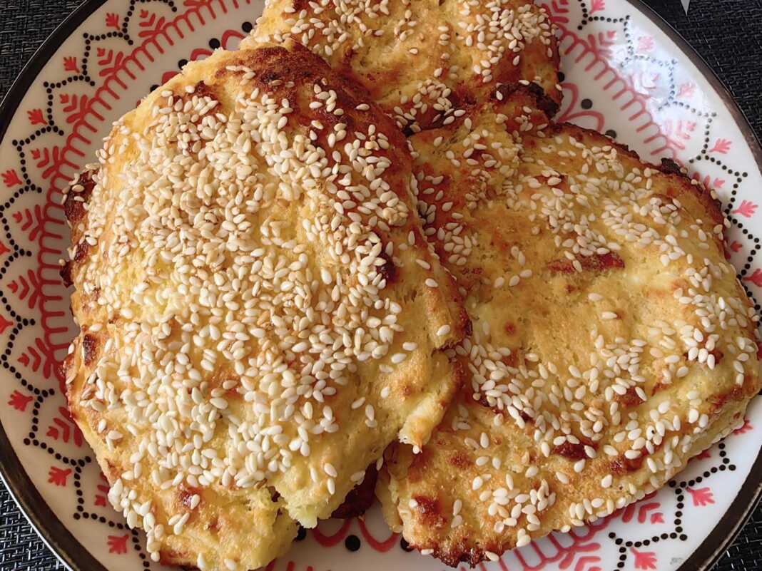 Τυρόπιτες με Καλαμποκάλευρο