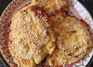 Τυρόπιτες με Καλαμποκάλευρο