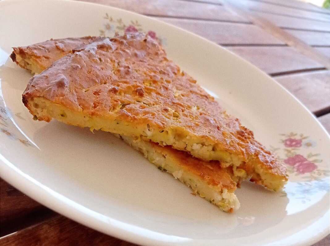 Ζυμαρόπιτα (ή μπατζίνα)