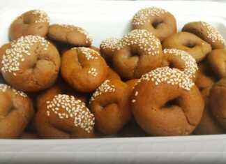 μουστοκούλουρα με πετιμέζι