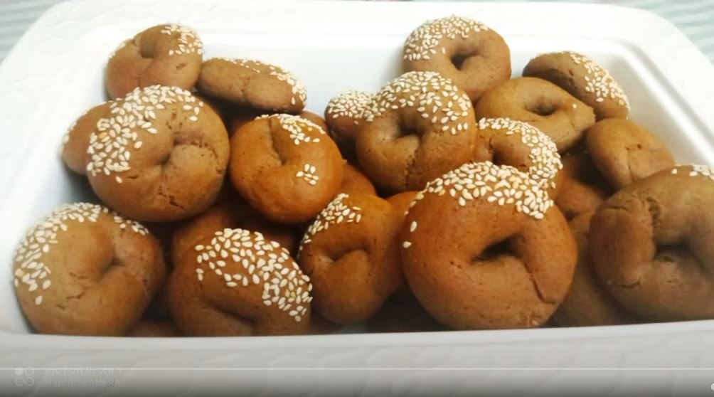 afraramoustou μουστοκούλουρα με πετιμέζι