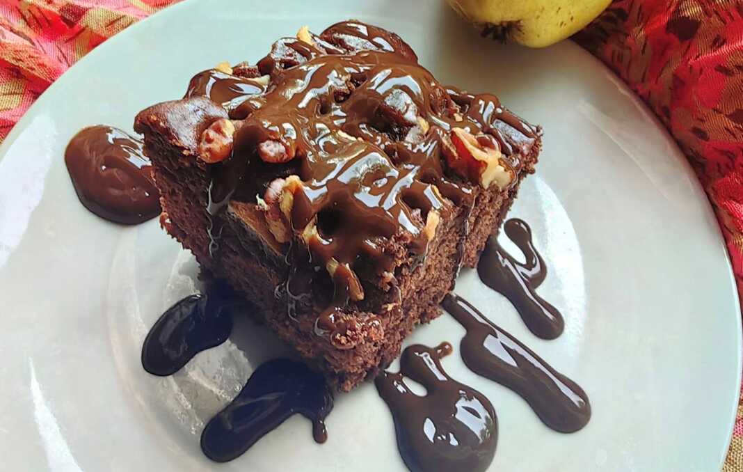 Κέικ Σοκολάτας με Αχλάδια