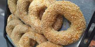 Κουλούρια με Σουσάμι