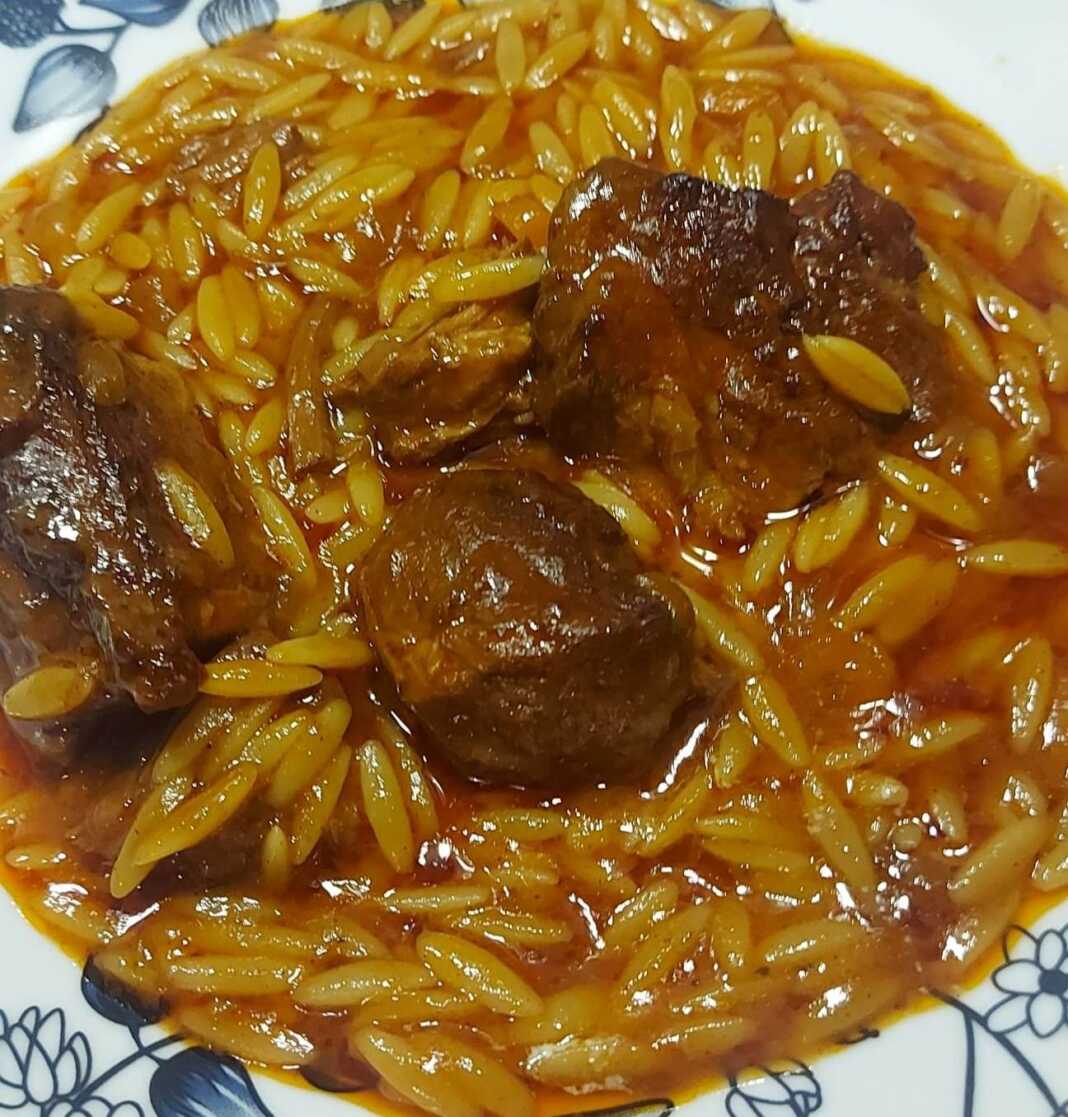 mosxaraki gioyvetsi1 Μοσχάρι Γιουβέτσι στη Χύτρα