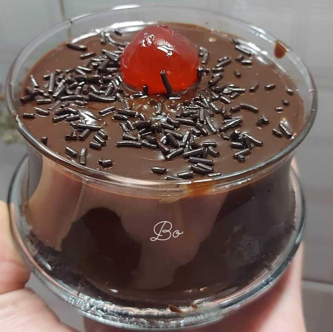 Πάστα σοκολατίνα