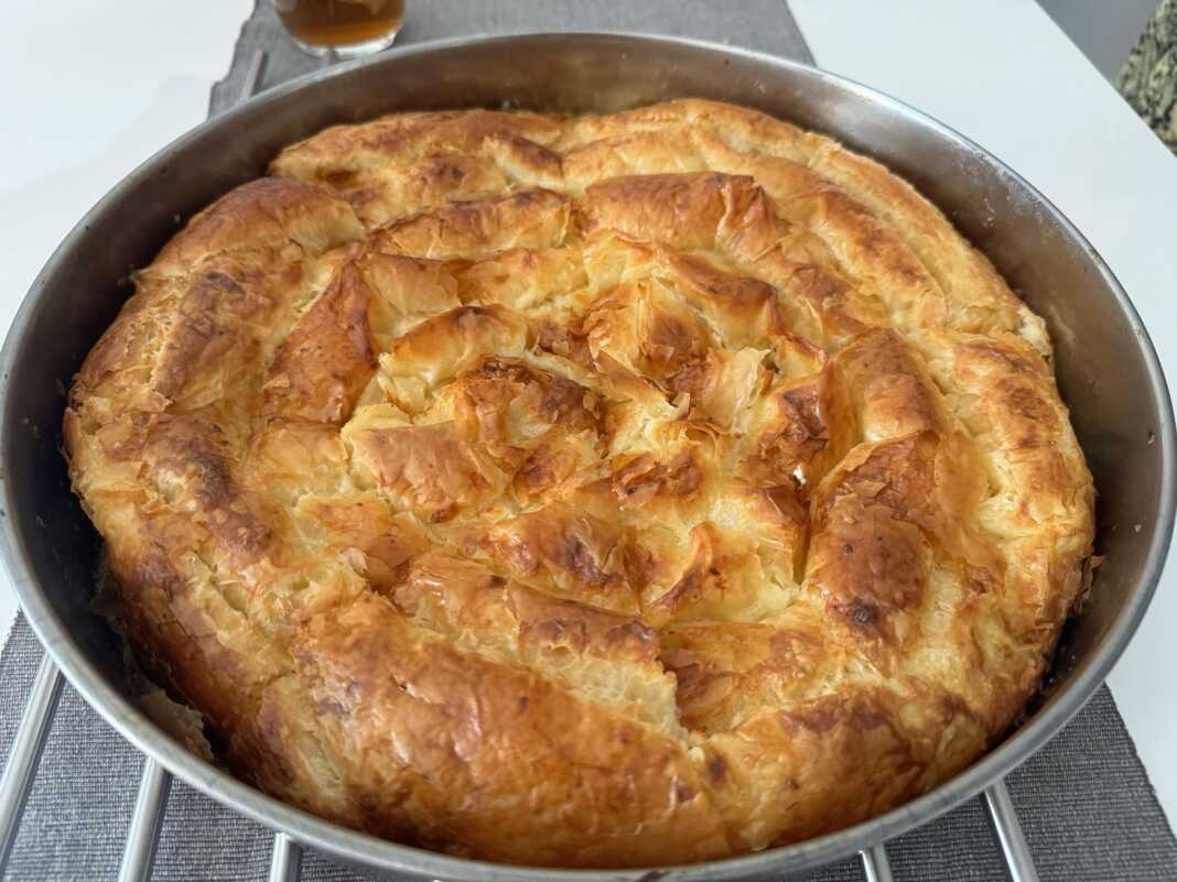 pita me tiri kai etoima fila Πίτα με φέτα