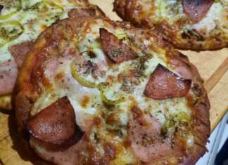 Πίτσες με Πίτες για σουβλακι