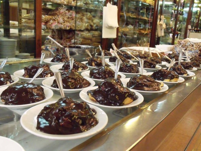 profiterol (1) Πολίτικο Προφιτερόλ