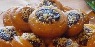 Ροξάκια με καρύδι και άρωμα ποροκαλιού