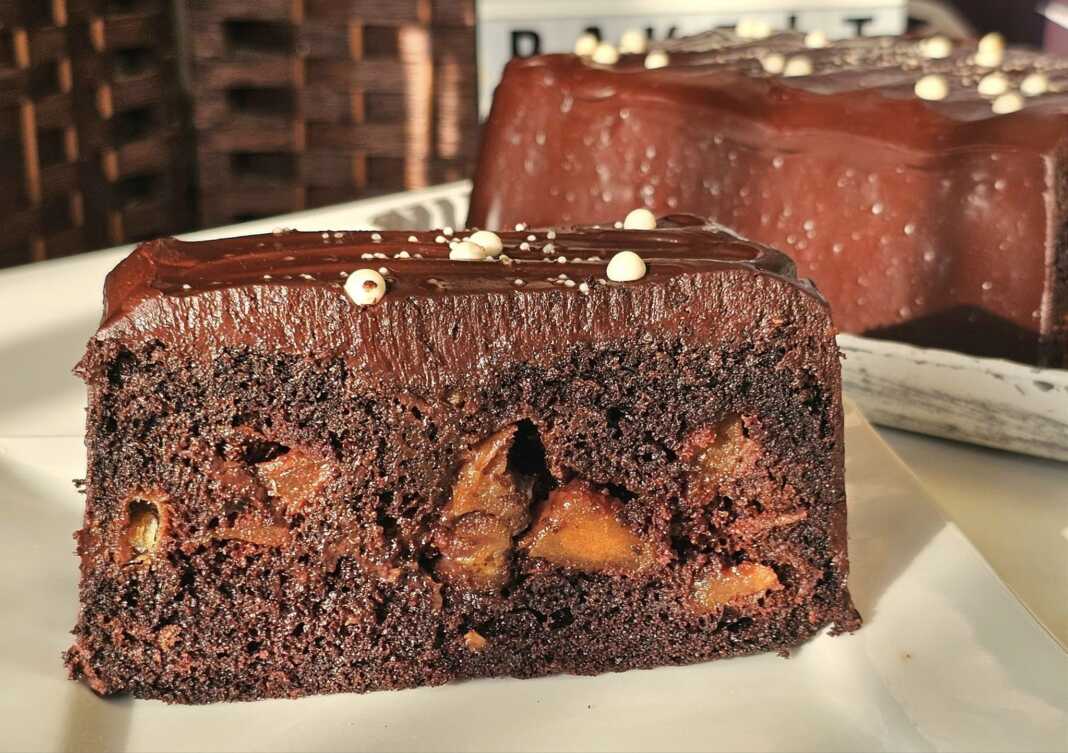 Σοκολατένιο κέικ μήλου