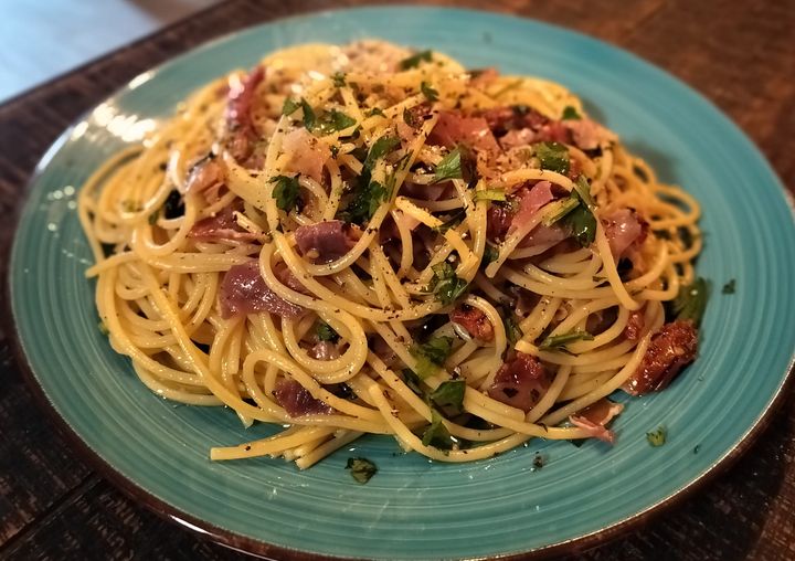 spaggeti prosouto Σπαγγέτι με Προσούτο, Λιαστές Ντομάτες