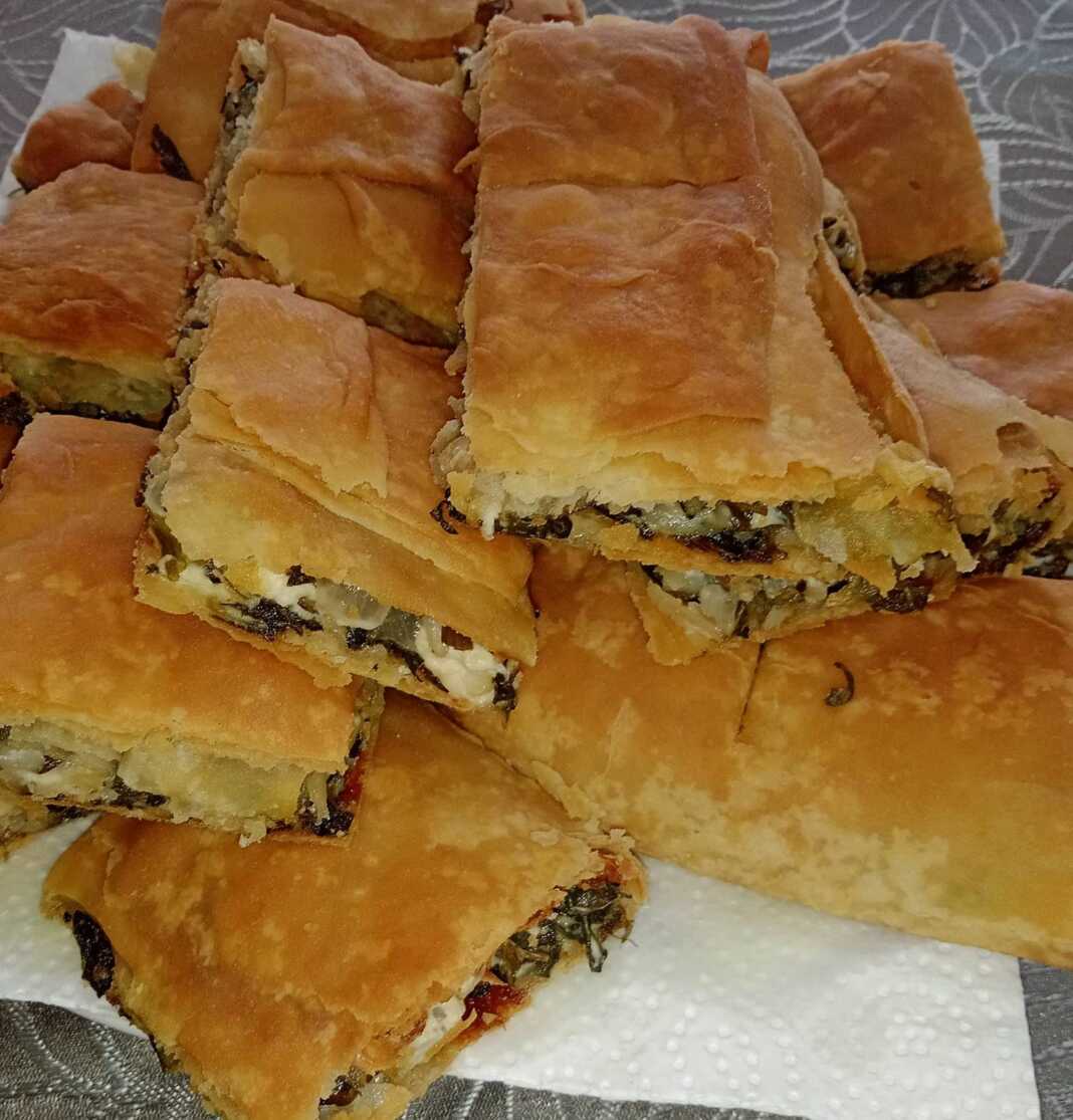 Σπανακοτυρόπιτα με Ρύζι ή Τραχανά