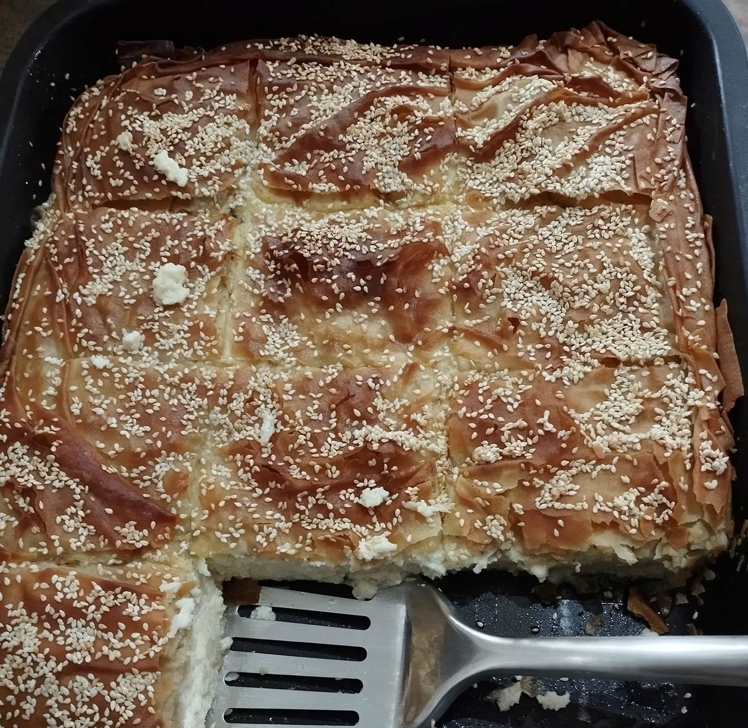 Tυρόπιτα με σιμιγδάλι