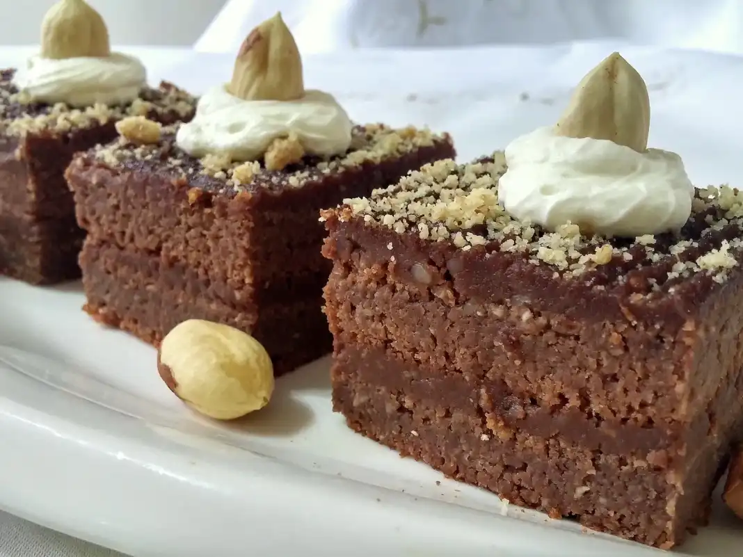 torta ferero Τούρτα με σοκολάτα και φουντούκια