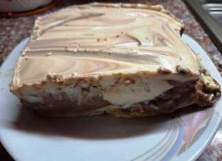 Μερεντένια Τούρτα με Σαντιγί