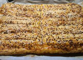 Λουκανικόπιτα με φύλλο σφολιάτας