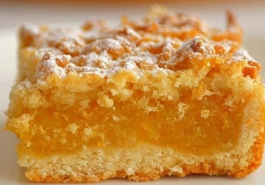 milopitaLemoni1 Μηλόπιτα με γέμιση λεμονιού