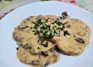 Τηγανητές Μπριζόλες με Σάλτσα Κρέμας Μανιταριών