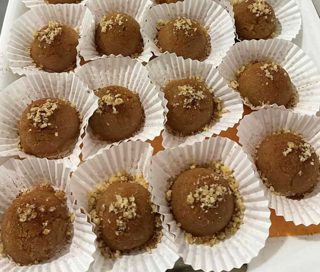 σιμιγδαλένια χαλβαδάκια